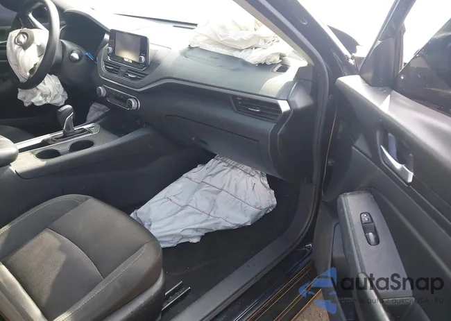 1N4BL4BV4NN318462: 43598304