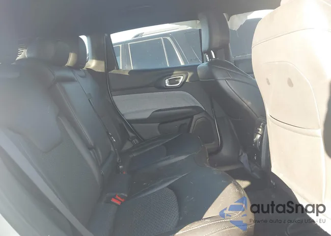 3C4NJDBN1RT115645: 43598329