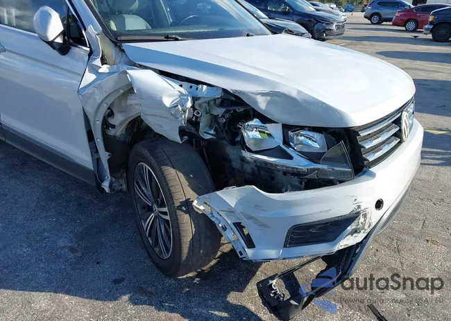 3VV3B7AX0JM095056: 43598348