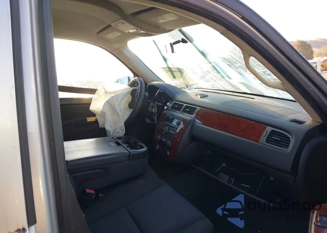 1GNSKAE0XDR331047: 43598492