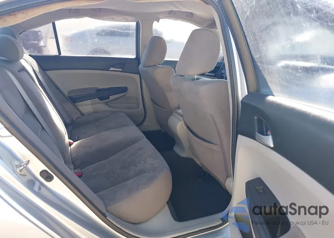 1HGCP2F4XCA018374: 43598525