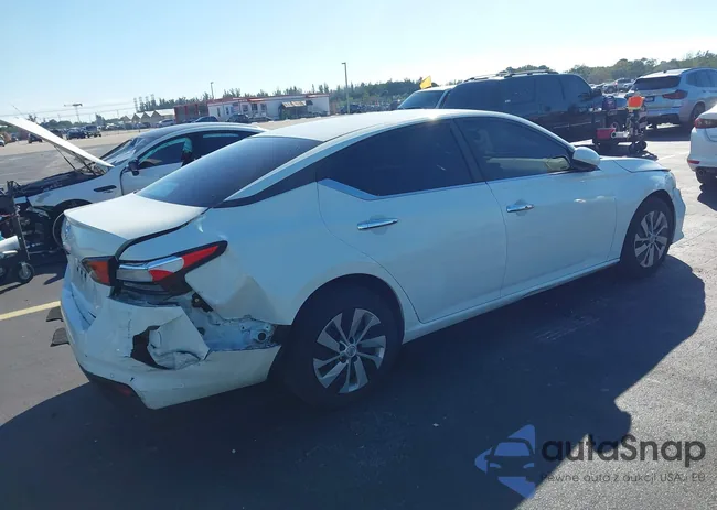 1N4BL4BV3MN313669: 43598588