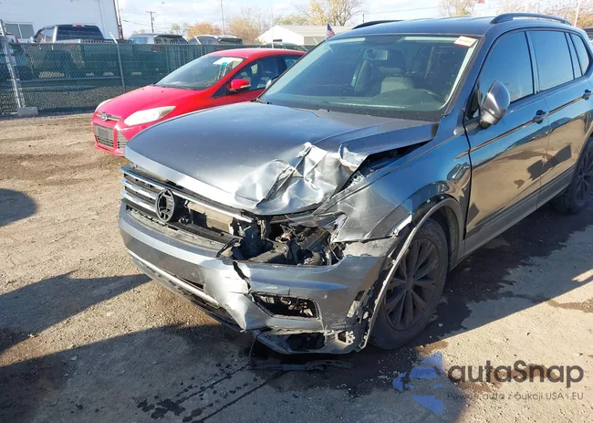 3VV1B7AX4JM064688: 43598893