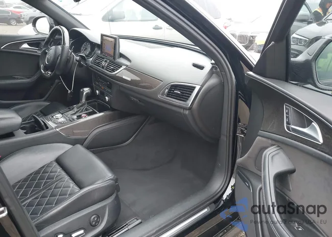 WAUFFAFC7HN122219: 43597927