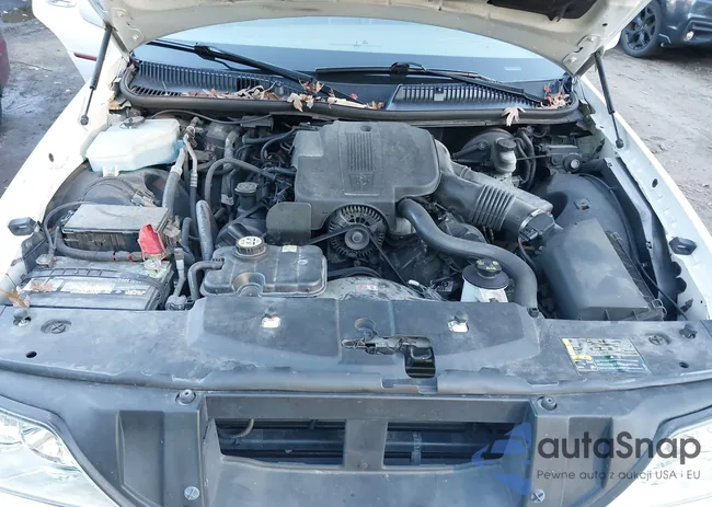 1LNHM81W34Y679984: 43599304