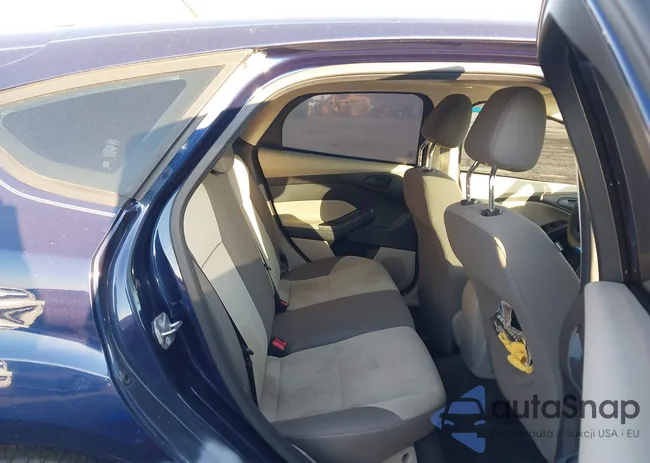 1FAHP3K29CL104140: 43599729