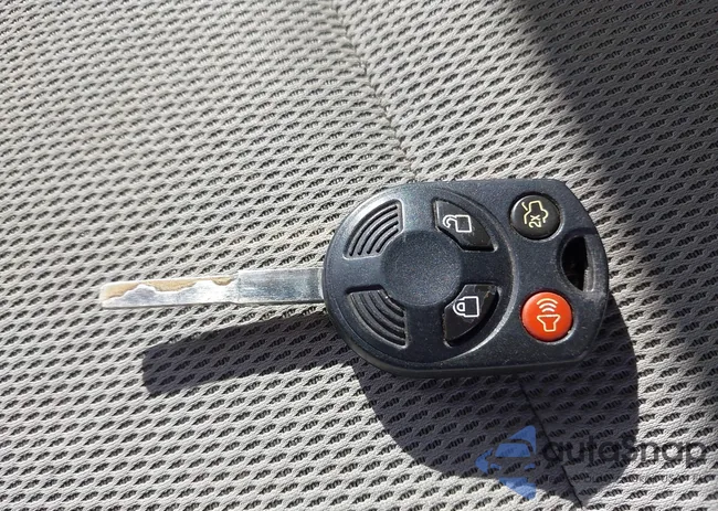 1FAHP3K29CL104140: 43599729