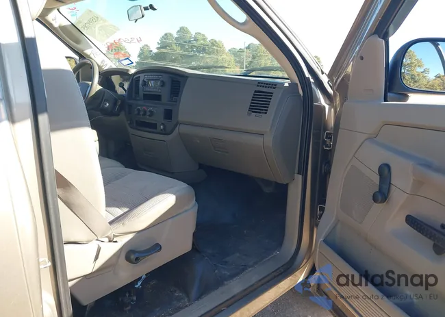 1D7HA16N38J176643: 43599785