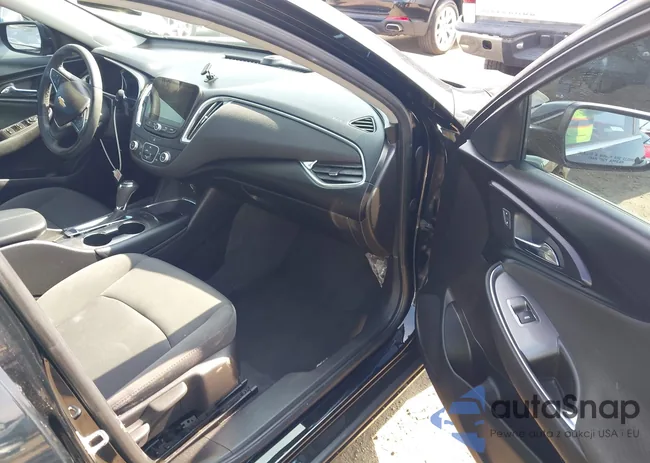 1G1ZD5ST4JF165251: 43599860