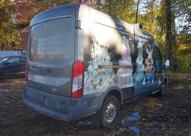 1FTYR2CM6HKA13323: 43600573