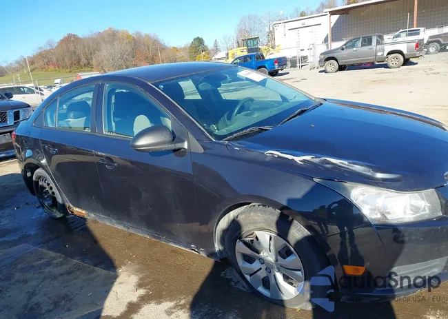 1G1PB5SH9E7472889: 43600584