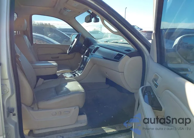 1GYFK638X7R189054: 43600826