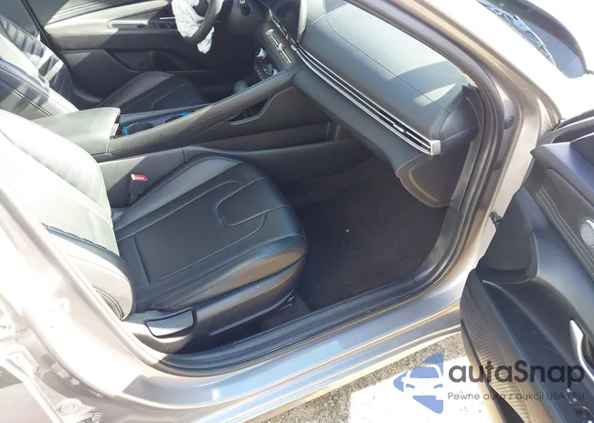 KMHLP4DG4RU653682: 43601817