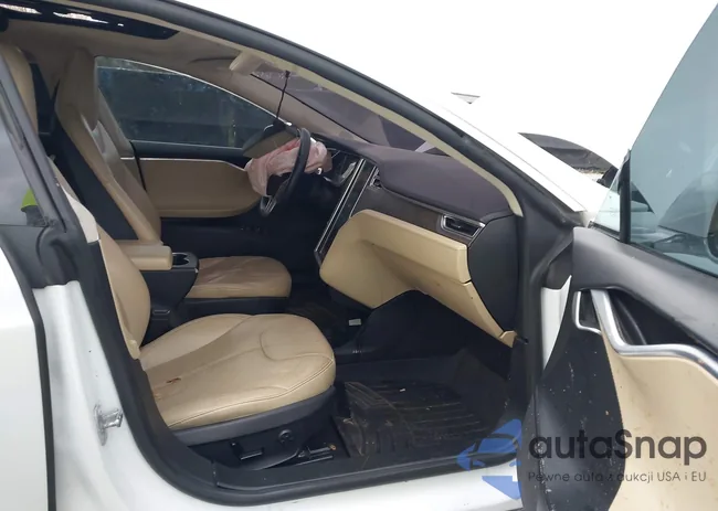 5YJSA1CN4DFP17026: 43600926