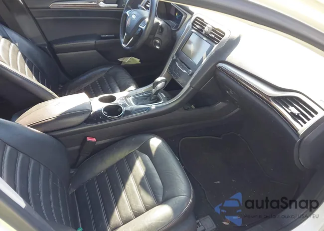 3FA6P0HR4DR246893: 43601078