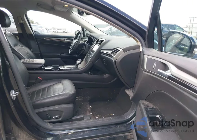 3FA6P0HD0FR185324: 43601257