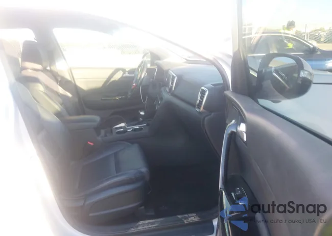 KNDPN3AC3J7372421: 43602352