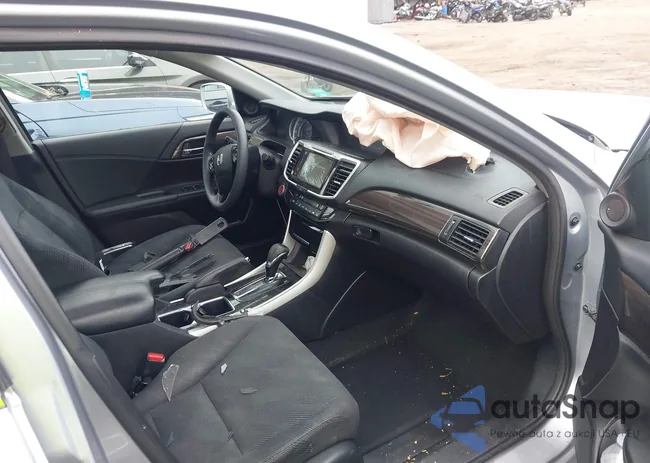 1HGCR2F77HA295186: 43602355