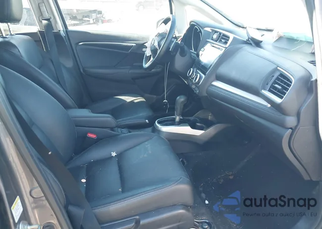 3HGGK5H83FM704877: 43602461