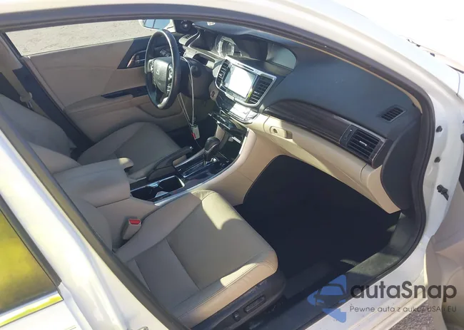 1HGCR2F91HA165955: 43602481