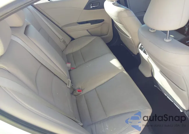 1HGCR2F91HA165955: 43602481