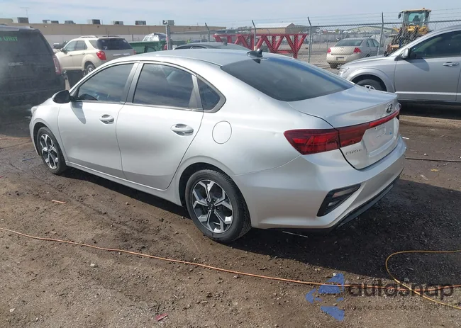 3KPF24AD8KE133550: 43602531