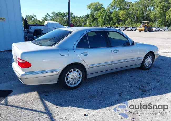 WDBJF65J9YB118943: 43602589