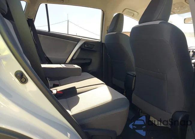 JTMZFREV8FJ040621: 43602705