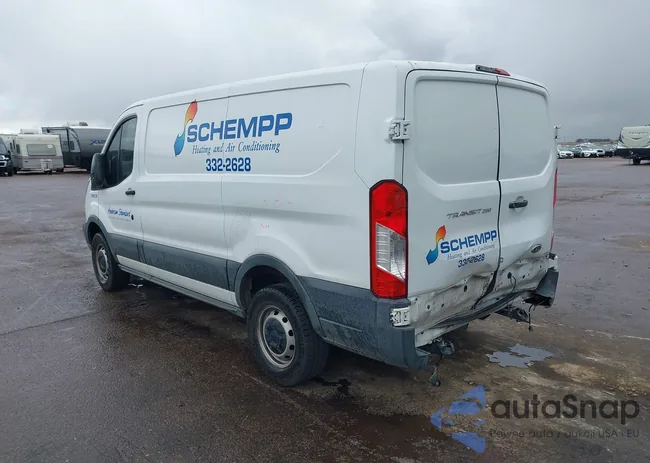 1FTYR1YM2GKA74007: 43602743