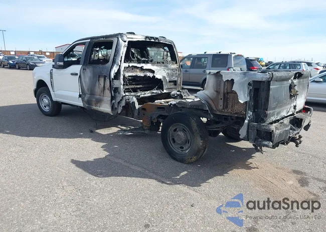 1FT7W2AA2PED84909: 43601917