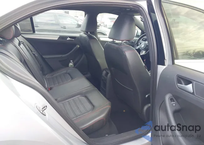 3VW4S7AJXEM213857: 43602090