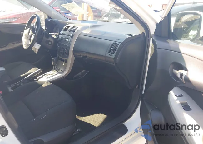 2T1BU4EE4AC477126: 43602127