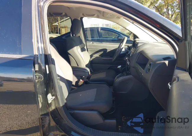 1C4NJDBB3CD563632: 43603624