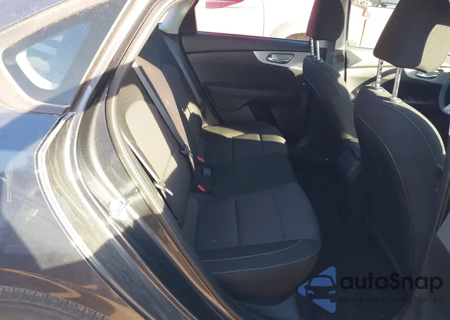 3KPF24AD3PE609243: 43603817