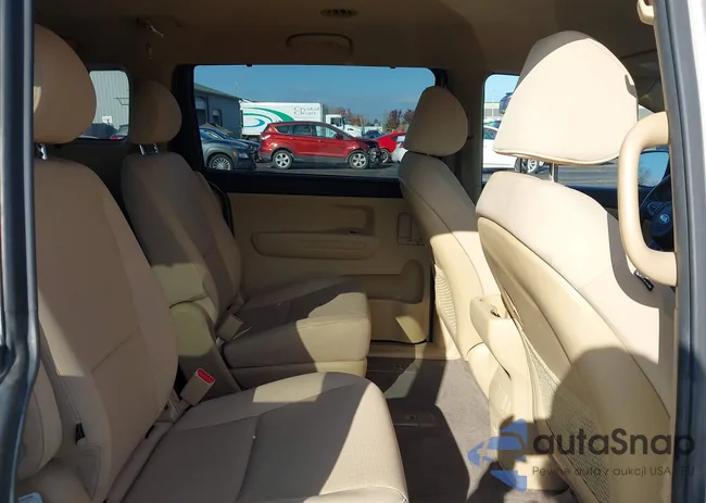 KNDMB5C14G6195170: 43604541