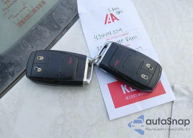 3C6UR5CL8KG619588: 43604559