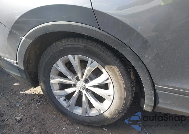 3VV2B7AX6KM052578: 43604595