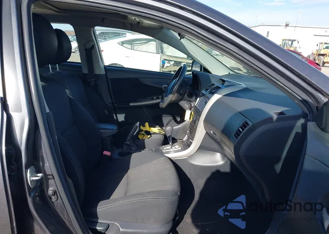 2T1BU4EE5DC021138: 43605305