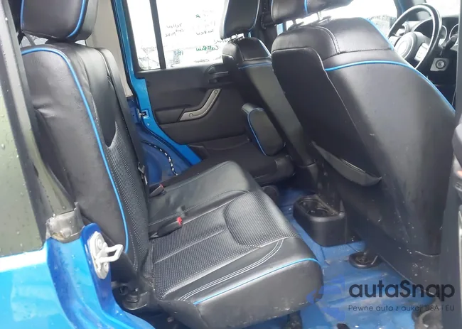 1C4BJWDG3FL550378: 43605577