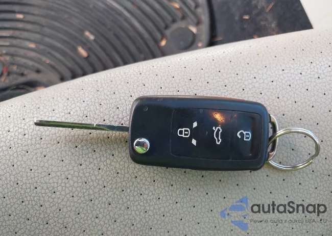 1VWAT7A32GC068576: 43605629