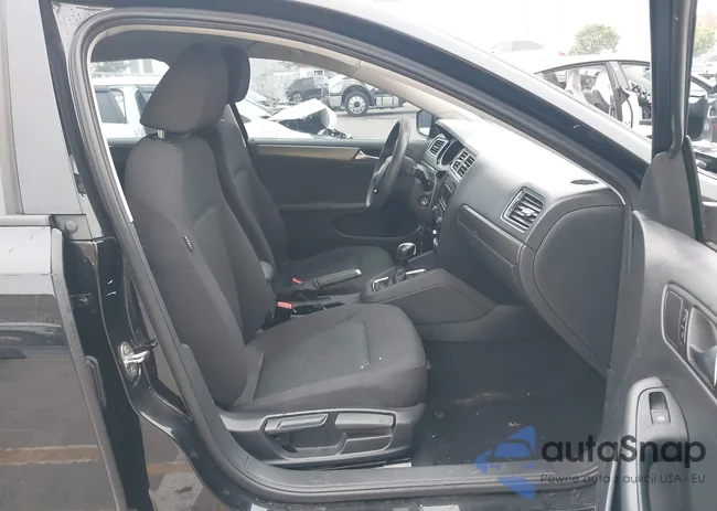 3VWLA7AJ1FM301101: 43605896