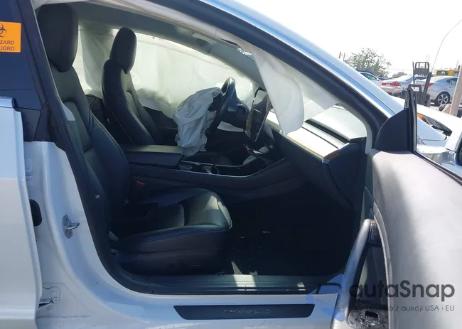 5YJ3E1EBXJF111642: 43604953