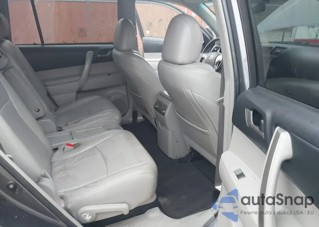 5TDBK3EH2DS233271: 43605038