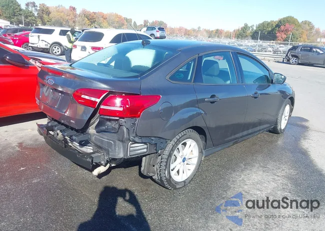 1FADP3F26JL332702: 43605240