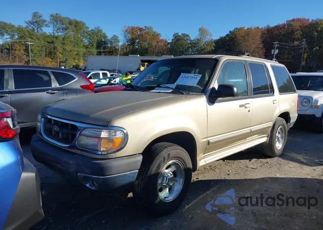 1FMZU63X0YZC21057: 43607592