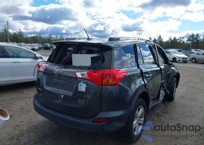 JTMRFREV7ED083229: 43607810