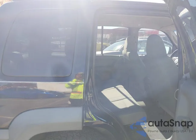 1J4GL48K37W572233: 43607860