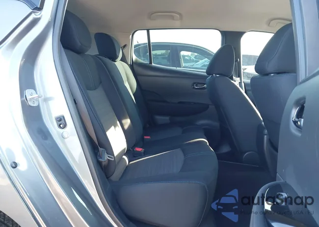 1N4AZ1CP4KC309437: 43607884