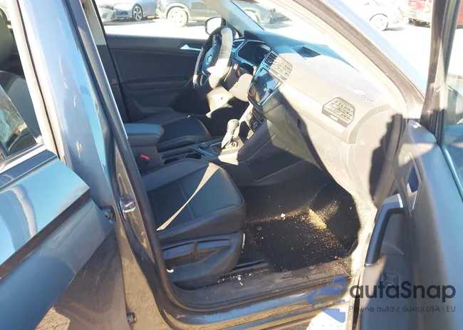 3VV2B7AX0KM024582: 43606926