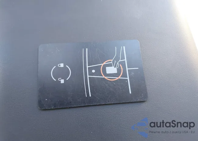 5YJ3E1ET1RF871916: 43607053